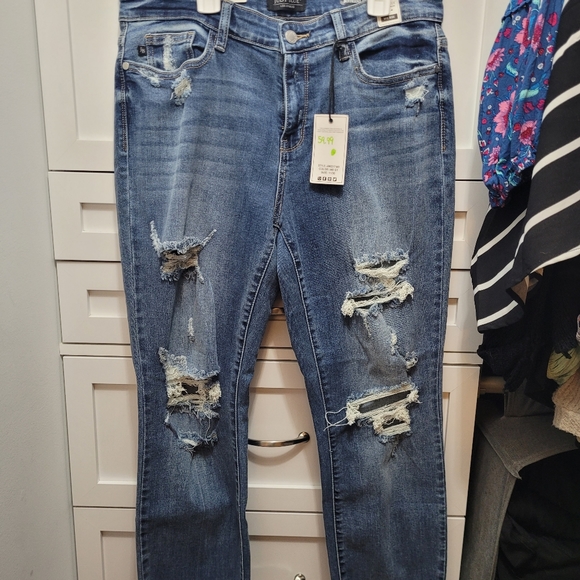 Judy Blue Midrise Boyfriend Jeans 13 